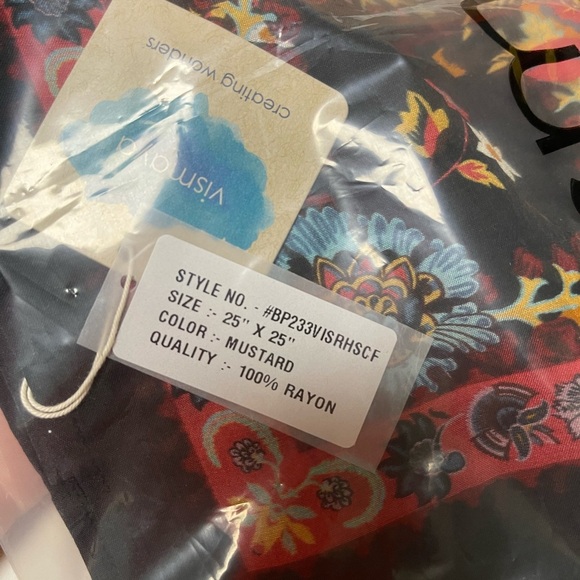 NWT Vismaya Rhapsody Scarf - Picture 5 of 10
